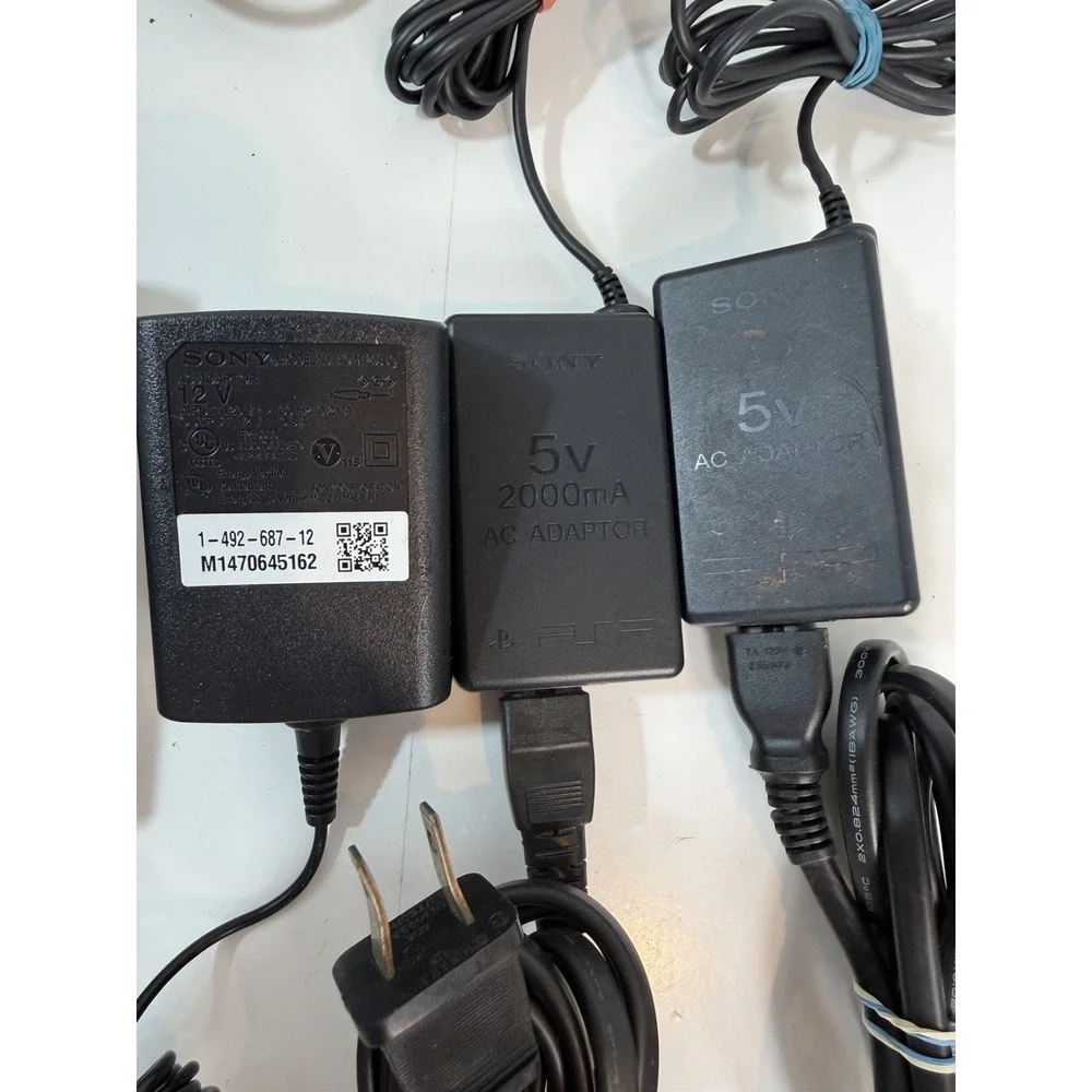 Lot of 8 Sony PlayStation PSP PS2 Slim Bose AC Power Adapters & AV Cable